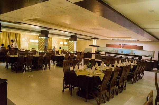 Hotel Sheela Shree Plaza Jhānsi Buitenkant foto